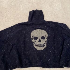 Skull cashmere cropped cape